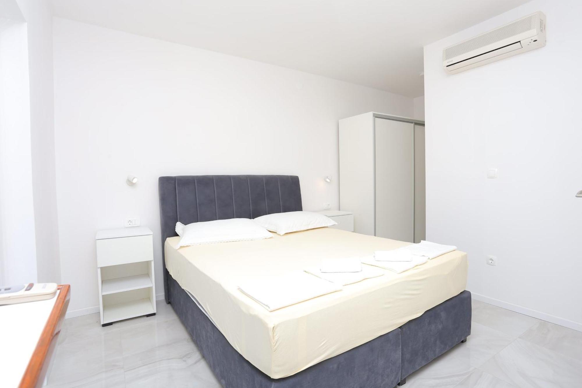 Apartments With A Parking Space Baska Voda, Makarska - 6773 Rum bild