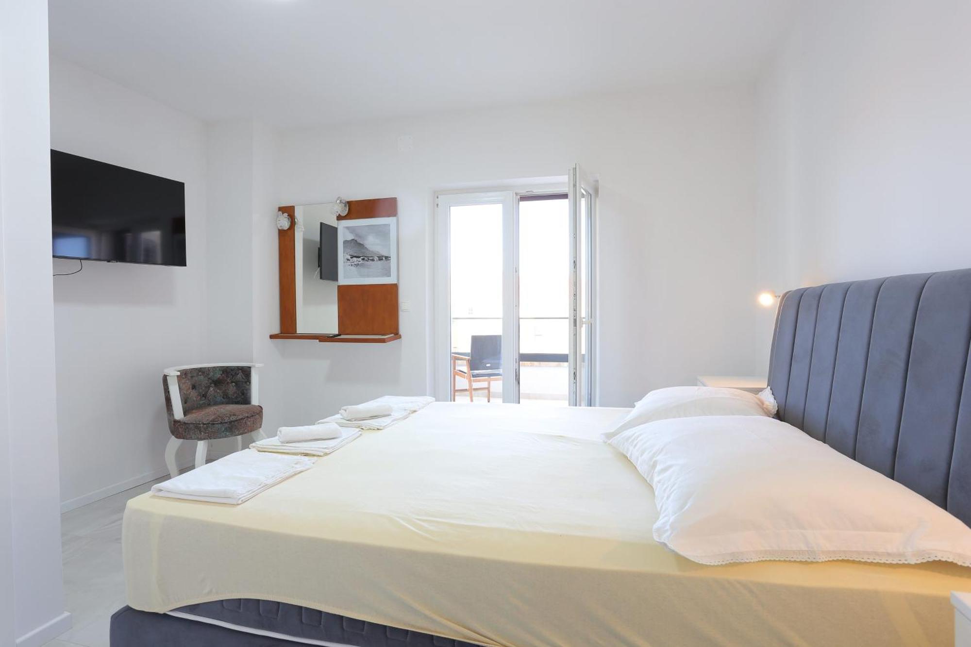 Apartments With A Parking Space Baska Voda, Makarska - 6773 Rum bild