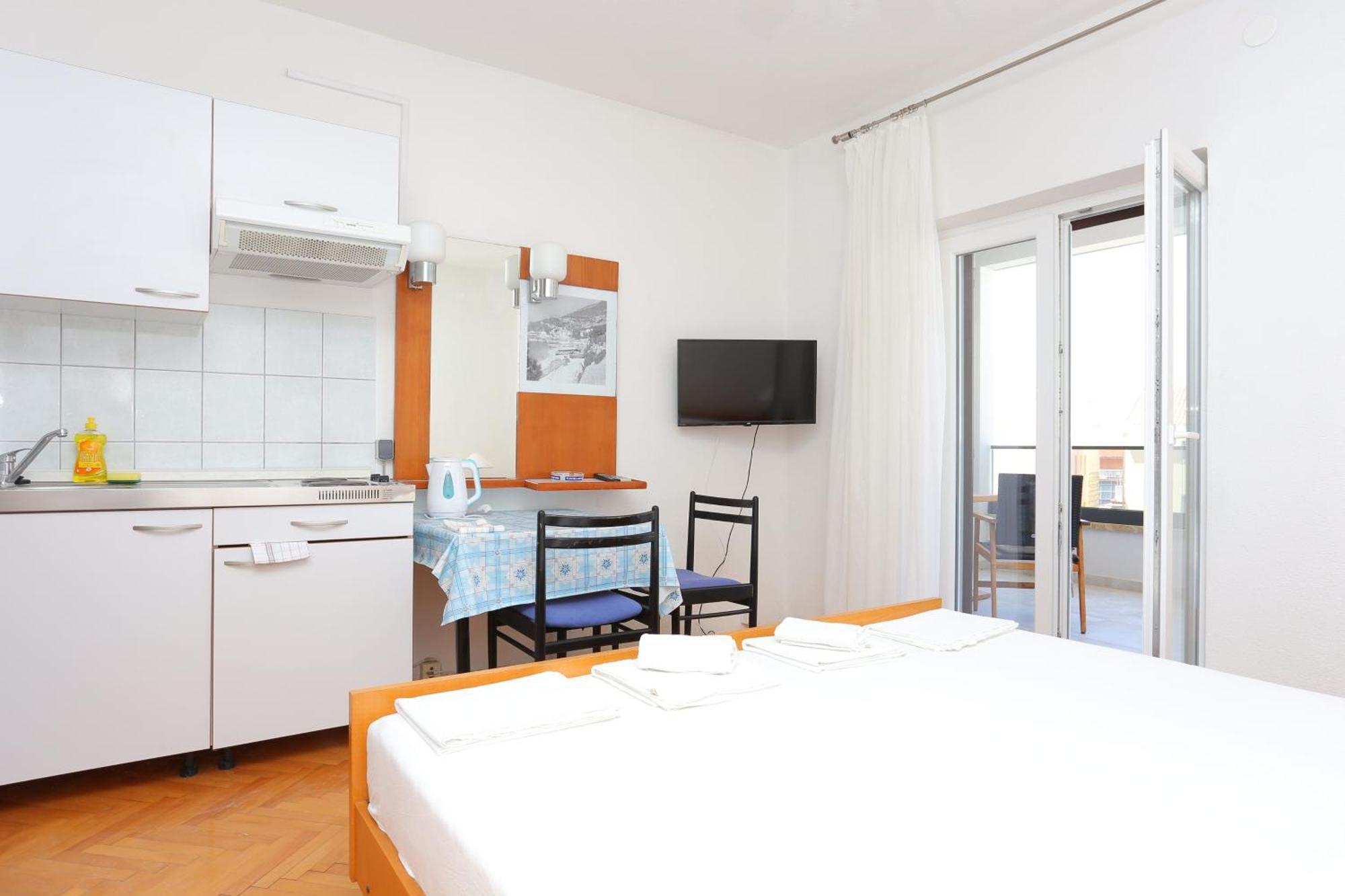 Apartments With A Parking Space Baska Voda, Makarska - 6773 Rum bild